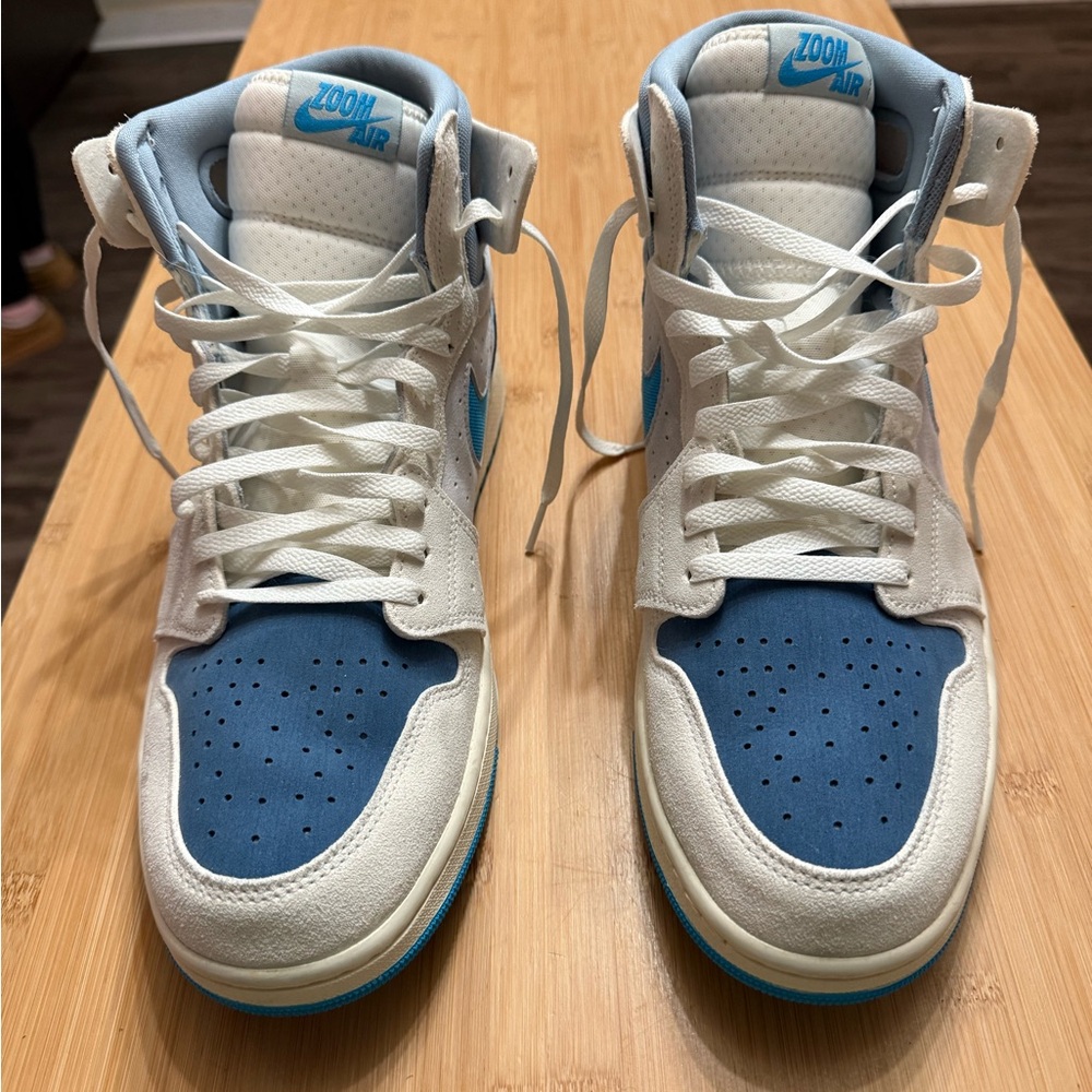 Jordan 1 Zoom CMFT 2 Sail/Dk Powder Blue/Blue Grey